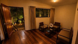 Interior - Casa Quinilla in Shapaja Glamping - Tarapoto - Peru. (Shapaja)