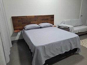 Ferros/tábuas de passar roupa, Wi-Fi, roupa de cama