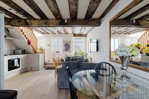 Interior - The Beatles Inspired 3BDR Home by Abbey Road (Greater London)