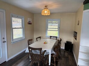 Dining - Spacious 4-bed/2-bath cottage on enchanting Keuka Lake with private beach! (Pulteney)