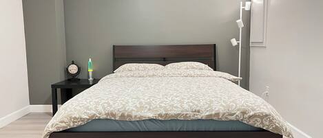 1 bedroom, WiFi, bed sheets