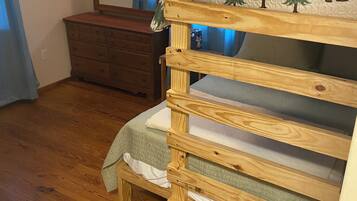 2 chambres, draps fournis