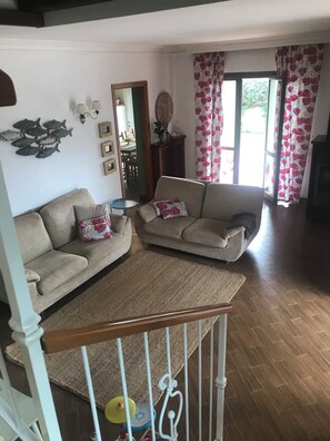Living area - Vrbo Property (Anzio)