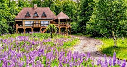 Hilltop Cabin overlooking Moosehead Lake