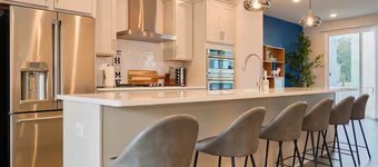 Brand-New- Rooftop Luxe 4BR/5BA, 15 Min to DC+ MGM