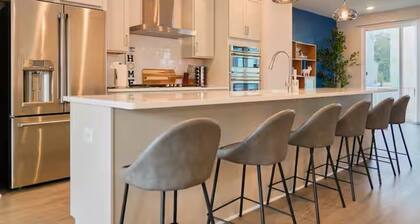 Brand-New- Rooftop Luxe 4BR/5BA, 15 Min to DC+ MGM