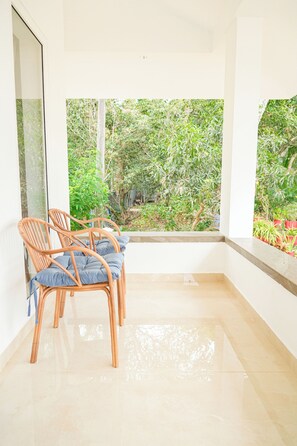 Terrace/patio - River Suite with River View (Kochi)