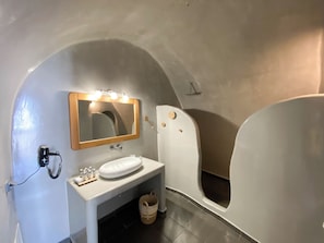 Suite, Sea View | Bathroom