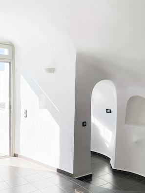 Suite, Sea View