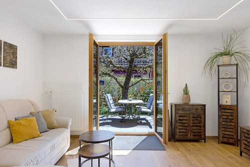 Apartment „Am Brändbach“ mit privater Terrasse, Garten und WLAN