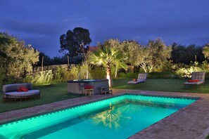 Piscine extérieure