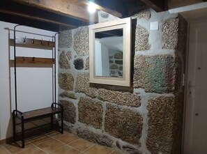 Interior - Relaxing refuge by the River Alva (Santo António de Alva)