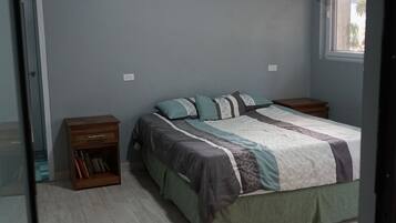 3 bedrooms, WiFi, bed sheets, wheelchair access