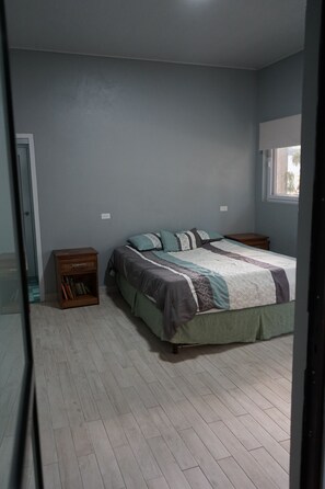 3 bedrooms, WiFi, bed sheets, wheelchair access
