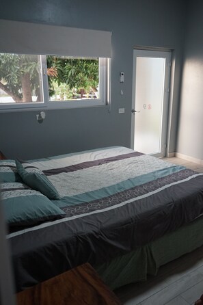 3 bedrooms, WiFi, bed sheets, wheelchair access - Private Villa with Pool  Minutes to the beach (Los Cóbanos)