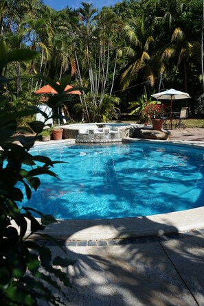 Outdoor pool - Private Villa with Pool  Minutes to the beach (Los Cóbanos)