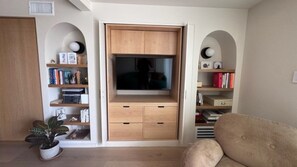 Smart-TV, Bücher, Computerbildschirme, Drucker