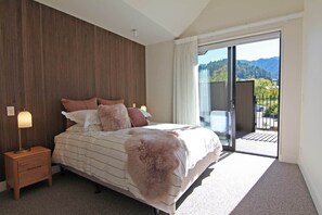 2 bedrooms, WiFi, bed sheets - Boulder Point Apartments (Hanmer Springs)