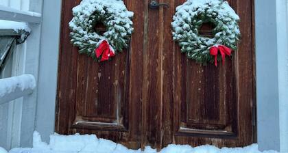 Large house in Säfsen for an active family with large living areas. Pets allowed