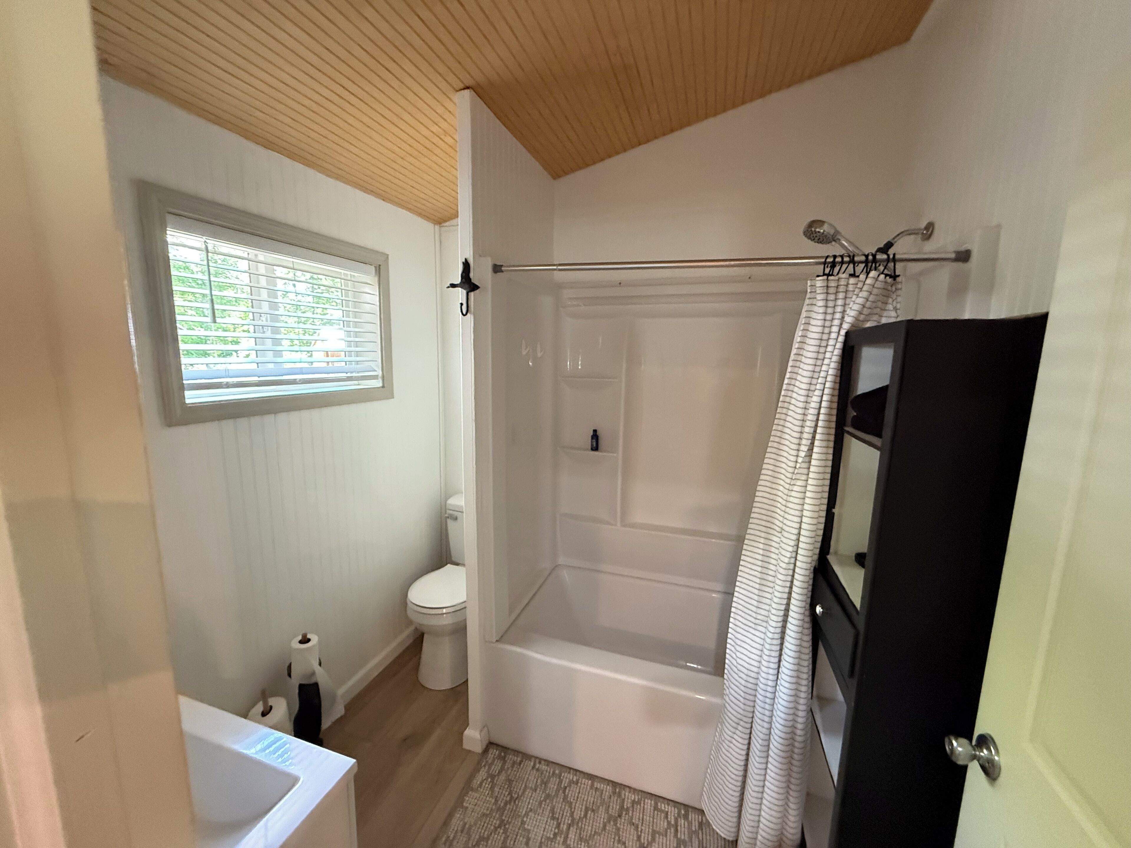 Towels, toilet paper