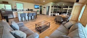 Secluded Cabin Retreat - Direct ATV & Snowmobile Trail Access VERY PRIVATE