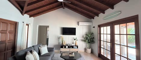 Smart TV