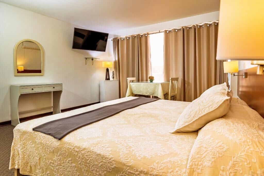 Phòng đôi Deluxe | Két bảo mật tại phòng, bàn ủi/dụng cụ ủi quần áo 