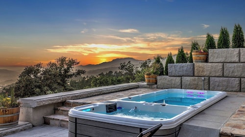 Trinity Vista by Avantstay Private Dual-zone Spa + Fire Pit + Outdoor Dining + Views Sonoma Wine Country