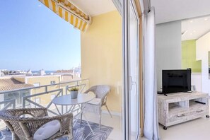 Interior - Garden Hill Haven Old Town & Sea View by BeCherish (Albufeira)