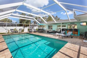 A heated pool - Mermaid Cove | Family Oasis with Putting Green & Heated Pool (Siesta Key)