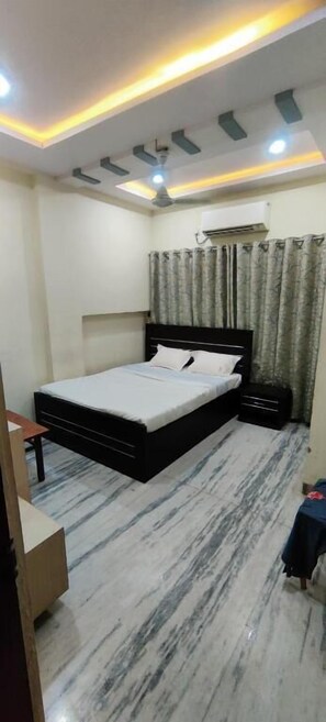 Iron/ironing board, free WiFi - Hotel Sanskruti  (Nagpur)