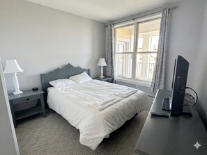 2 habitaciones, tabla de planchar con plancha, wifi y ropa de cama 