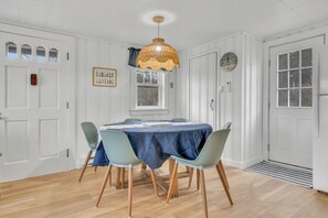 Dining - Freshly updated and full of coastal cottage charm, this easy beach escape is under half a mile from Long Sands Beach, with AC throughout, plenty of parking, and a Solo Stove firepit for laid-back nights outside—plus no weekly stay required. (York)