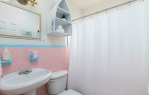 Ferienhaus (3 Bedrooms) | Badezimmer | Dusche, Handtücher