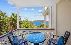 Outdoor dining - Bikini Bottom: Affordable | 5 mins to Magens Bay (St Thomas)