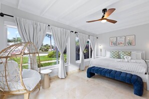 Desk, iron/ironing board, travel cot, WiFi - Mid-Century Pool Oasis | Hot Tub | Near Beach (Wilton Manors)