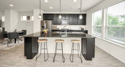 Modern Cozy Spacious 4BR/3.5BA Houston Galleria