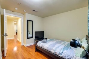 4 chambres, fer et planche à repasser, accès Internet, draps fournis