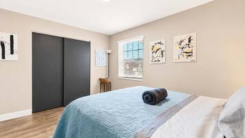 1 chambre, fer et planche à repasser, Wi-Fi, draps fournis