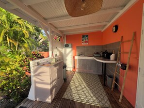 Property grounds - Bungalow le Reflet du Diamant in a quiet garden 10 minutes from the beach (Sainte-Luce)