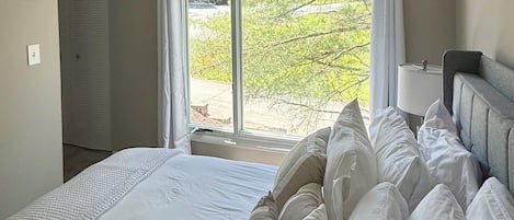 1 bedroom, WiFi, bed sheets
