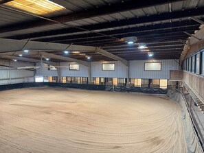 Miscellaneous - Perfect place to stay for events at the Lazy E arena. (Guthrie)