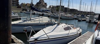 Cosy sailboat in the port of Deauville • Marina view