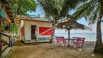 Superior Suite, 2 Bedrooms, Beach View | Outdoor dining