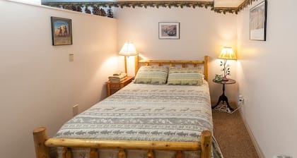 Cozy Lake Retreat Near Wallowa Lake&Trails - Lower