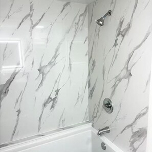 Hair dryer, bidet, towels, soap - Corner Unit Studio with Free Parking, Walk to Beach.  Entire Condo in Waikiki. (Honolulu)