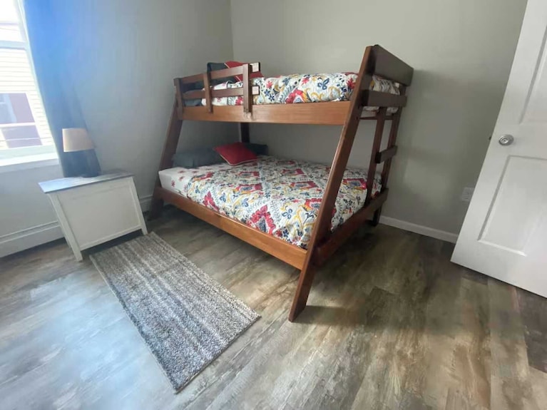 Upstairs Apartment In Downtown Munising - Munising, MI
