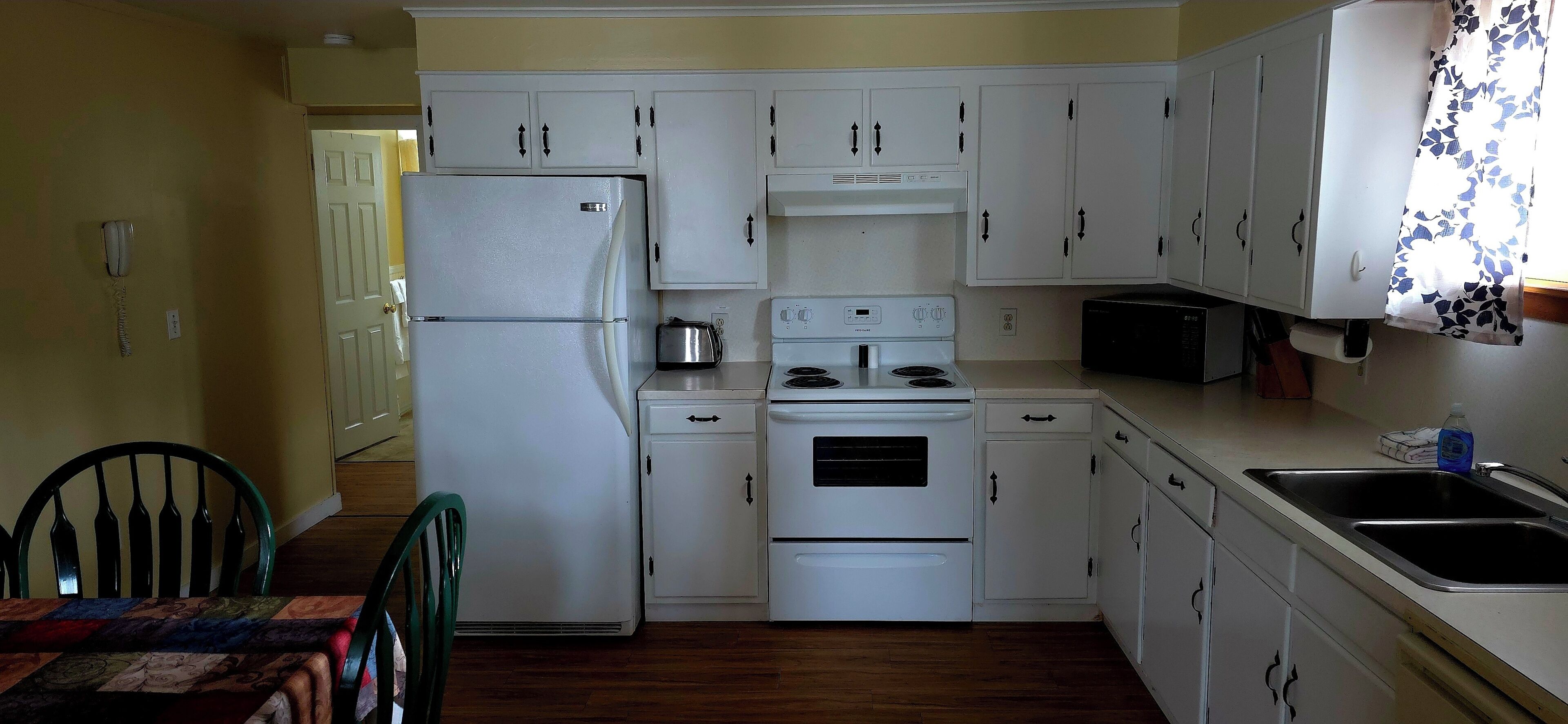 Apartment, Multiple Beds, Kitchen, Garden View (Family Suite 1st Floor) | Private kitchen