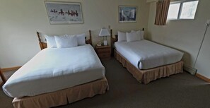 Room, 2 Queen Beds, Pets Not Allowed, Garden View (2nd Standard Floor Rooms) | 1 bedroom - Wilson Lake Inn (Wilton)