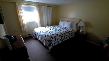 Zimmer, 1 King-Bett, Haustiere nicht gestattet, Gartenblick (Small King 2nd Floor)